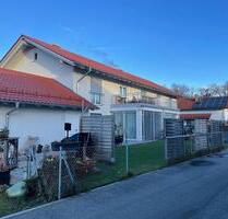 Moderne Doppelhaushälfte in Mehring-Öd