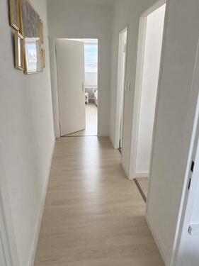 Foto - 2 Zimmer Dachgeschoßwohnung zur Miete in Frankfurt am Main