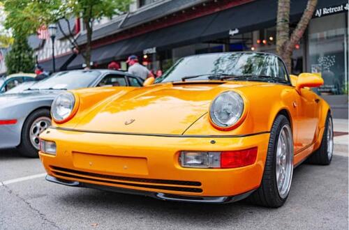 Foto - Große Garage mit riesiger Galerie für Oldtimer auf Vierseitenhof!