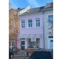 4-Zimmer-Wohnung zentral am Maxplatz - Hof Altstadt