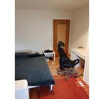 Helles WG Zimmer (12m) in Mainz-Ebersheim