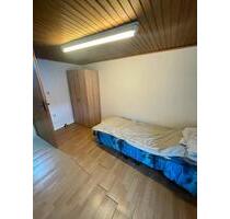 Wohnung zimmer - 350,00&nbsp;EUR Kaltmiete, ca.&nbsp; 18,00&nbsp;m&sup2; in Erftstadt (PLZ: 50374)