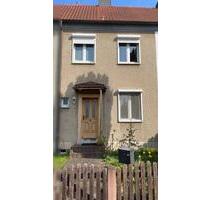 Reihenmittelhaus mit großem Grundstück in Frohen Zukunft Halle - Halle (Saale) Frohe Zukunft