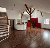 Große Maisonettewohnung auf 126qm in Erkenbrechtsweiler - Miete