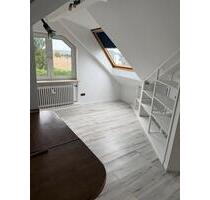 Gemütliche Dachgeschosswohnung - 800,00 EUR Kaltmiete, in Bad Vilbel (PLZ: 61118)