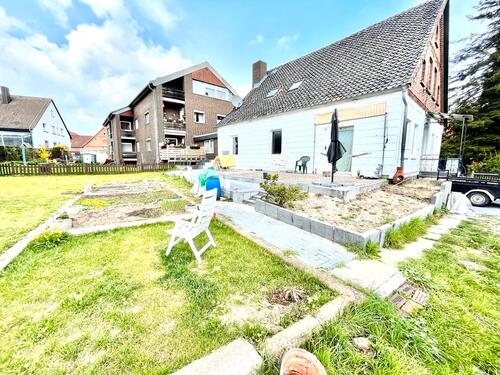 Foto - 8 Zimmer Mehrfamilienhaus, Wohnhaus zum Kaufen in Barsinghausen