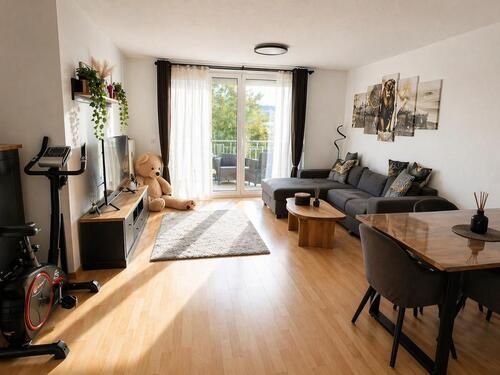 Foto - 3-Zimmer Wohnung - 1.230,00&nbsp;EUR Kaltmiete, ca.&nbsp; 77,30&nbsp;m&sup2;