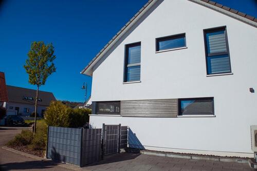 Foto - Traumhaus in Tiefenbronn – KfW55, Photovoltaik, Doppelgarage