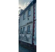 Einfamilienhaus - 99.000,00&nbsp;EUR Kaufpreis, ca.&nbsp; 80,00&nbsp;m&sup2; in Hadamar (PLZ: 65589)