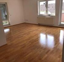 Biete sehr helle 3ZKB Gäste WC Wohnung ca. 98qm in Saarbrücken B