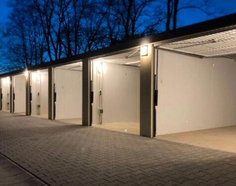 Foto - Garagenhof! 16 Garagen und 3 Außenstellplätze - Delmenhorst