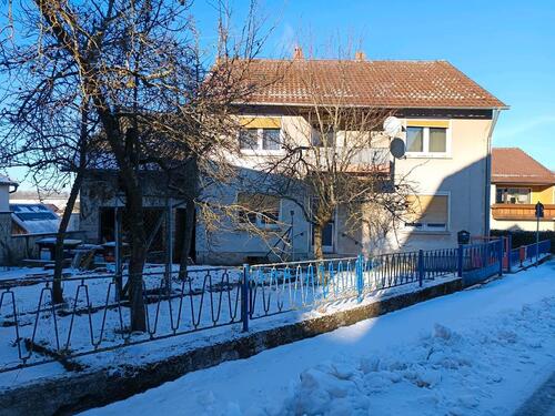 Foto - Projekthaus mit Potenzial. Dittelbrunn OTPfändhausen