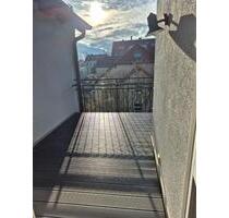II 2- Zimmer Dachgeschoss-Maisonette mit EBK, Balkon und TG-Stellplatz II frei ab sofort - Leipzig Südwest