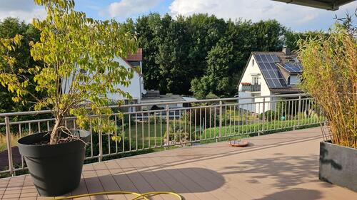 Foto - 3 Zimmerwohnung, 83 m², 1. Etage, große Terrasse, Warm 1400 €