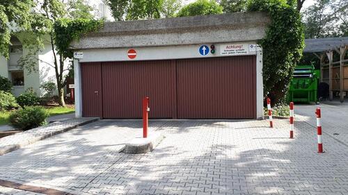 Foto - München: Tiefgarage Stellplatz am Arabellapark zu vermieten