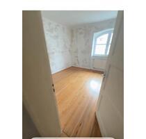 Nachmieter 3 ZKB + bewohnbare Mansarde - Saarbrücken Eschberg