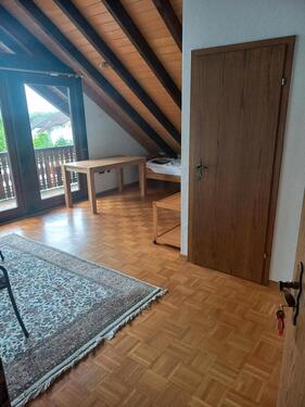 Foto - Einzelzimmer DG - 350,00&nbsp;EUR Kaltmiete, ca.&nbsp; 22,00&nbsp;m&sup2;