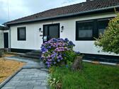 Foto - Einfamilienhaus 5 ZKB mit Garten und 2 Garagen