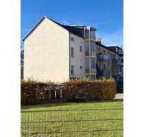 DG-Wohnung mit Balkon, Stellplatz und EBK!! - Stendal