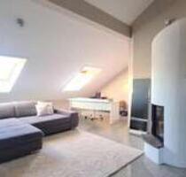 Möblierte helle 2-Zimmer Dachgeschosswohnung in Pohlheim