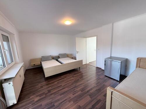 Foto - 3-Zimmer Wohnung, möbeliert, mit Balkon in ruhiger Gegend