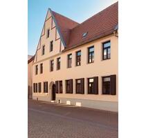 Schöne 2-RW mit EBK im Zentrum von Calbe - Calbe (Saale)