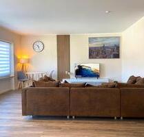 Rundum sorglos Paket! Möbliertes WG-Zimmer WLAN & NK in renovierter 4-Zi Whg 2 Min. von Meckenheim - Wachtberg