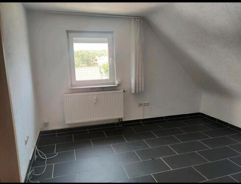 Foto - Dachgeschoss Wohnung - 950,00&nbsp;EUR Kaltmiete, ca.&nbsp; 60,00&nbsp;m&sup2;