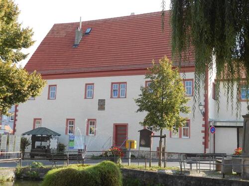 Foto - gemütl. DG 2. OG - 740,00 EUR Kaltmiete,