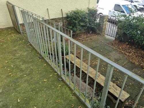 Foto - Kleiner Vorgarten und Balkon inklusive