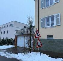 4ZKB mit Garage und Garten. Teilmöbliert - Pirmasens