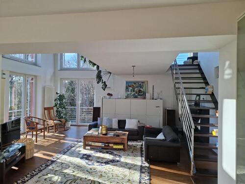 Foto - Großzügige, hochwertige 4-Zimmer Wohnung mit TerrasseGarten