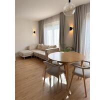 Möblierte Maisonette-Wohnung mit 4,5 Zimmern in Guter-Lage Düsseldorf-Golzheim