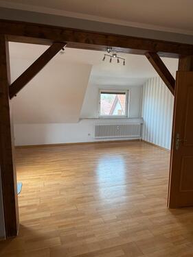 Foto - Helle 4-Zimmer Obergeschoss Wohnung zu vermieten