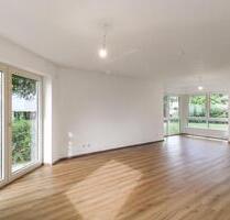 Sanierte 2-Zimmer-Wohnung im EG mit Terrasse & 2 Stellplätzen - Künzell