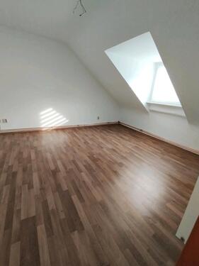 Foto - 3Zimmer DG Wohnung - 590,00 EUR Kaltmiete,