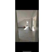 Mietwohnung Dachgeschoss - 1.000,00 EUR Kaltmiete, in Erlensee (PLZ: 63526)