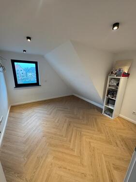 Foto - 2 Zimmer Dachgeschoßwohnung zur Miete in Rüsselsheim am Main