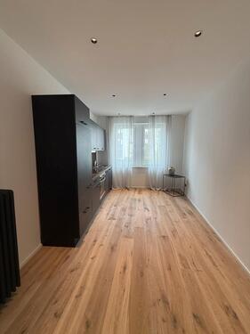 Foto - Neu renovierte und kernsanierte 2,5 ZKB im Herzen v. SB