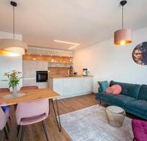 *PROVISIONSFREI* 2-Zi.-Whg. mit Balkon, PV-Anlage, Garage - Deining