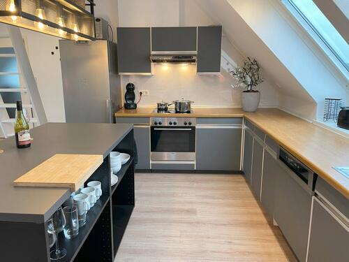 Foto - 3 Zimmer Dachgeschoßwohnung zur Miete in Kiebitzreihe