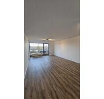 Renovierte 1-Zimmer-Wohnung mit Stellplatz, Loggia und EBK - Hilden Kalstert