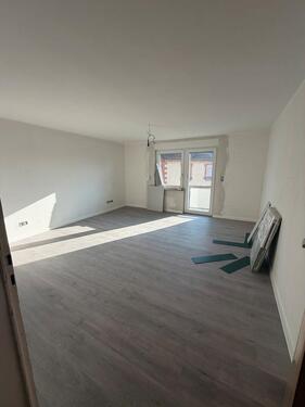 Foto - 5-Zimmer-Wohnung mit 2 Balkonen in Staufenberg-Daubringen(130 m²)