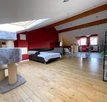 Helle, kernsanierte Dachgeschosswohnung in Nennig - Perl