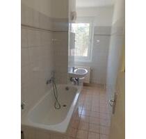 2-Raum-Wohnung Balkon - 288,00 EUR Kaltmiete, in Neustrelitz (PLZ: 17235)