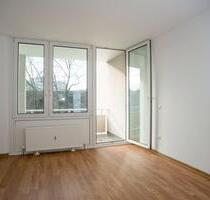 * * MODERNE WOHNUNG ** 2-Zimmer-Wohnung mit Südloggia - Duisburg Essenberg