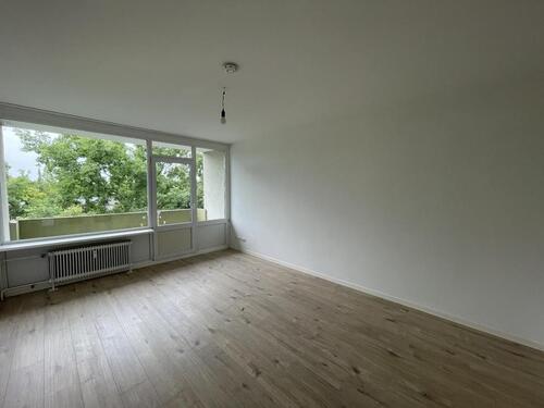 Foto - **FRISCH RENOVIERTE 3-ZIMMERWOHNUNG MIT BALKON**
