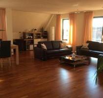 Helle Galerie-Maisonette-Wohnung im Zentrum von Bensheim