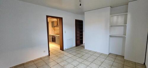 Foto - Weiterstadt – Teilmöbliertes helle Souterrain-Apartment mit se
