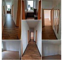 125 qm² große Mietwohnung in Iserlohn-Hennen, 1. Etage 125 qm² große Mietwohnung in Iserlohn-Hennen, 1. Etage
